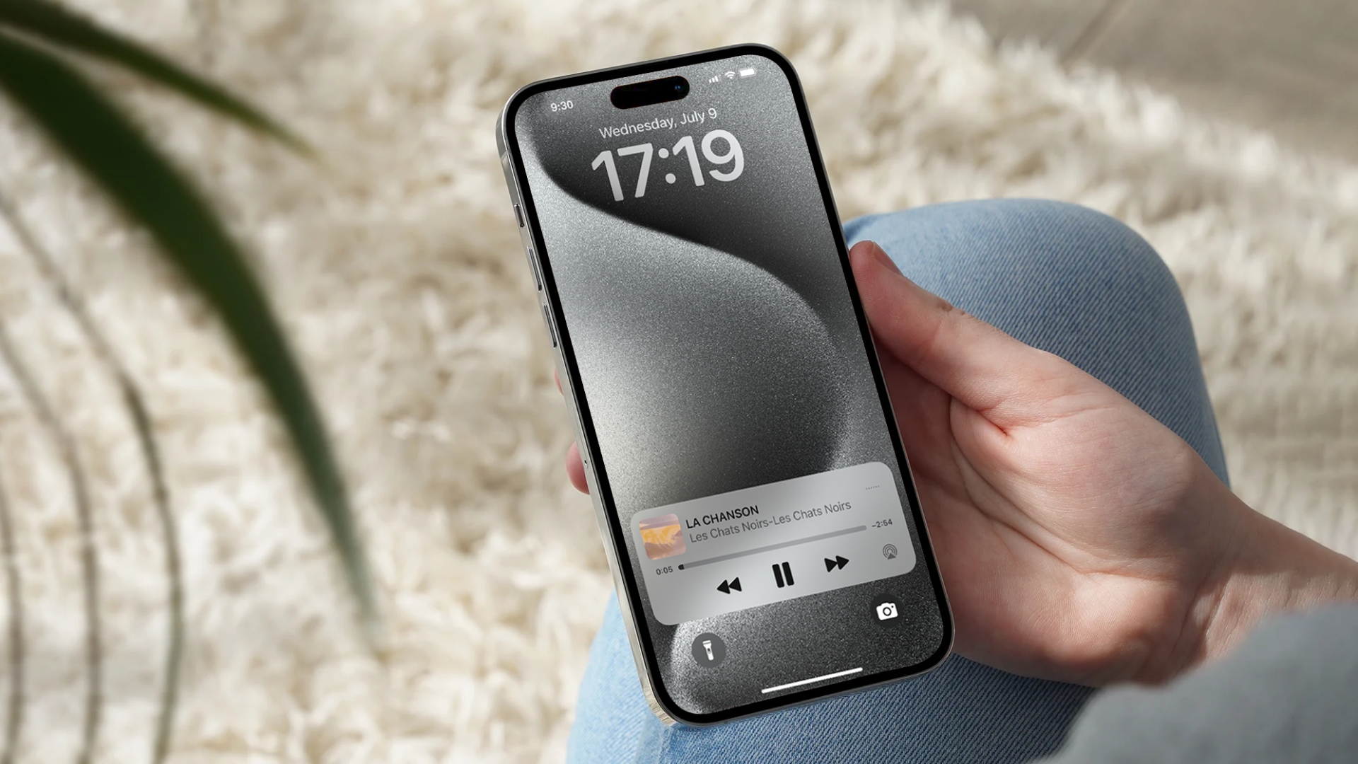 使用 Eversolo 的音频会话功能，即可立即获取播放信息和控制选项